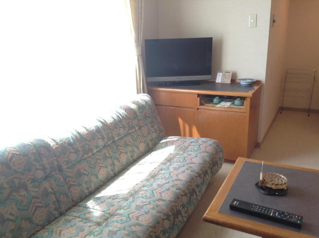 Bergtour Marukita Hotell Hakuba Exteriör bild