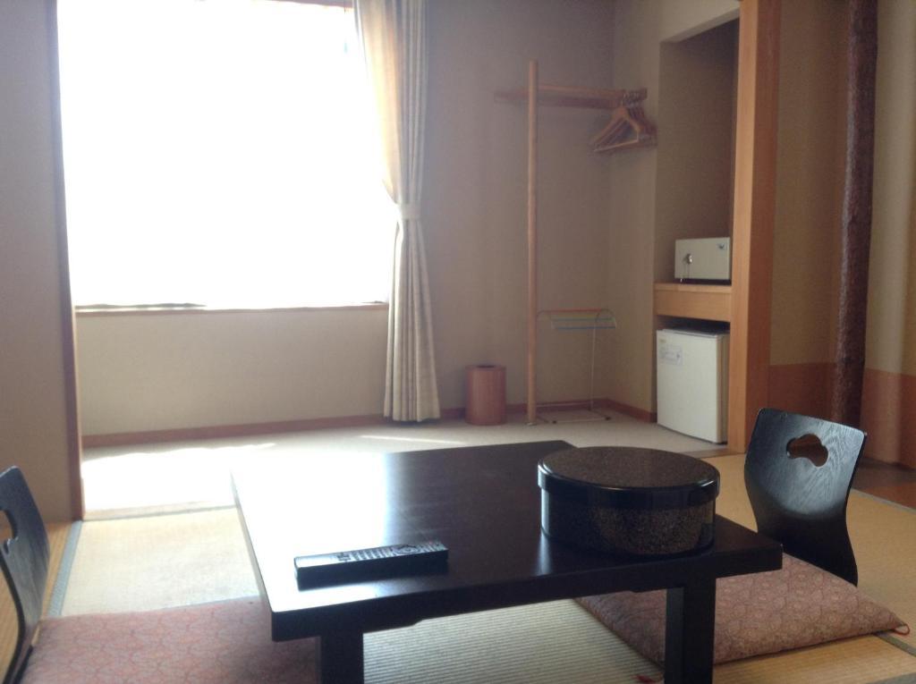 Bergtour Marukita Hotell Hakuba Exteriör bild
